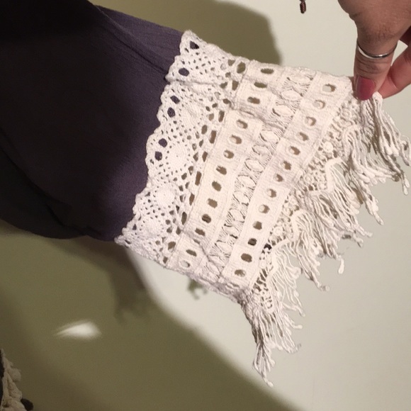 Weavers Bohemian Kimono - Picture 7 of 8